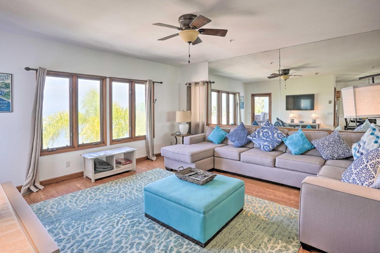 Quiet Avalon Getaway Villa With Ocean View And Balcony Extérieur photo