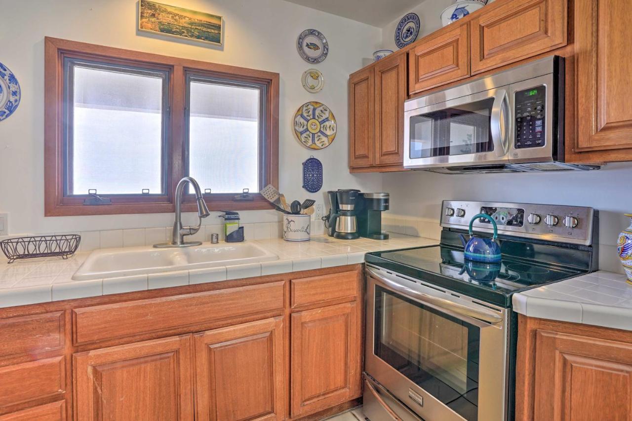 Quiet Avalon Getaway Villa With Ocean View And Balcony Extérieur photo